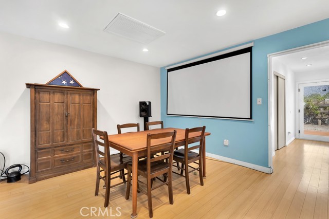 Detail Gallery Image 9 of 31 For 10549 Mcclemont Ave, Tujunga,  CA 91042 - 4 Beds | 2 Baths
