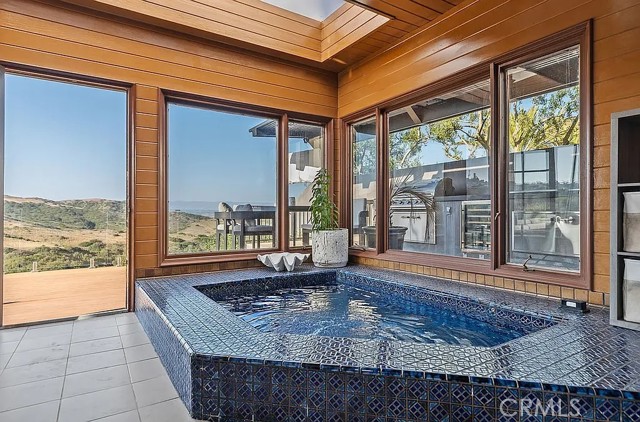 Detail Gallery Image 36 of 37 For 868 Avenida Acapulco, San Clemente,  CA 92672 - 5 Beds | 4/1 Baths