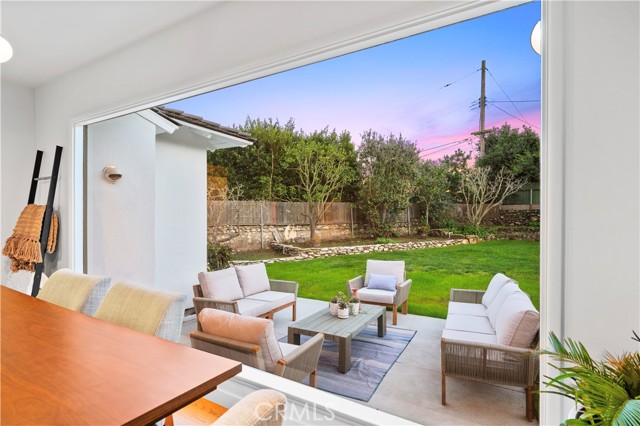 4000 Via Cardelina, Palos Verdes Estates CA: https://media.crmls.org/medias/16e74a03-e5ac-4fda-800a-bb08615e1e48.jpg