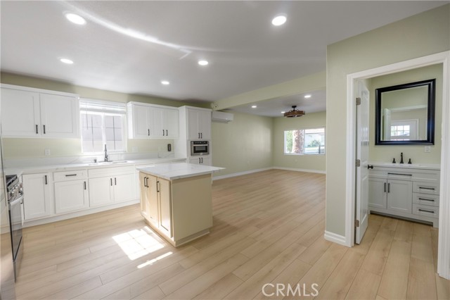 Detail Gallery Image 7 of 22 For 3895 Castleman, Riverside,  CA 92503 - 2 Beds | 2 Baths