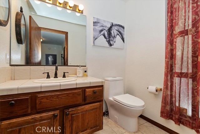 Detail Gallery Image 22 of 42 For 27456 White Fir Dr, Lake Arrowhead,  CA 92352 - 5 Beds | 3/2 Baths