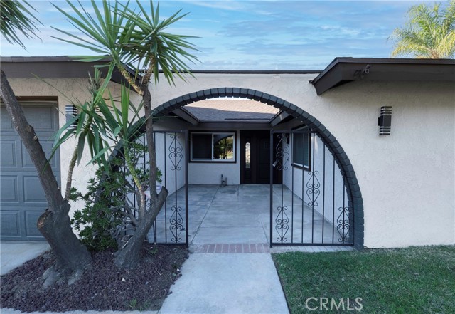 Detail Gallery Image 3 of 45 For 5670 Peacock, Riverside,  CA 92505 - 4 Beds | 2 Baths