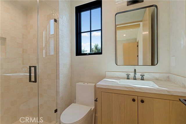 4239 Rhodes Avenue, Studio City CA: https://media.crmls.org/medias/16e94990-98d4-4e1a-b7bf-c8857d3619ce.jpg