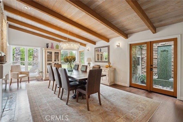 4520 El Caballero Drive, Tarzana CA: https://media.crmls.org/medias/16e96b40-6241-4440-8f47-bb434b28d64a.jpg