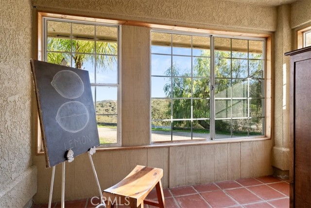 Detail Gallery Image 20 of 62 For 7975 Nacimiento Lake Dr, Paso Robles,  CA 93446 - 6 Beds | 3/1 Baths