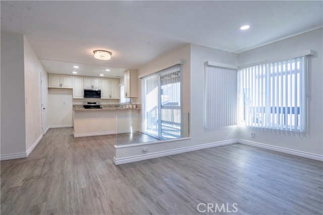 Front Image Thumbnail for CROC25268607