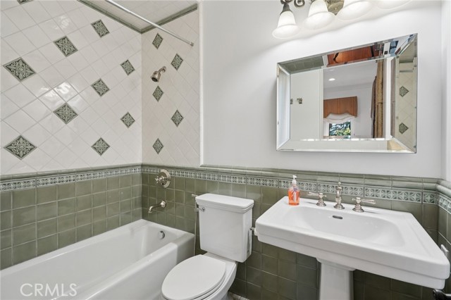 6337 Via Colinita, Rancho Palos Verdes CA: https://media.crmls.org/medias/16eb41fb-f596-4a70-a14a-759bde6b4c54.jpg