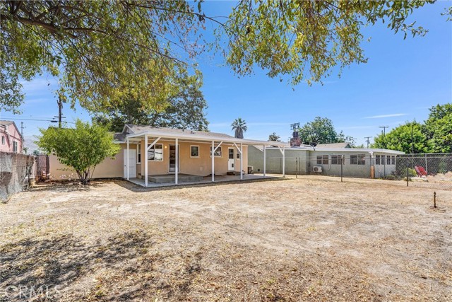 7607 Greg Avenue, Sun Valley CA: https://media.crmls.org/medias/16eb6ffc-a5c9-4785-9923-329a565796a2.jpg