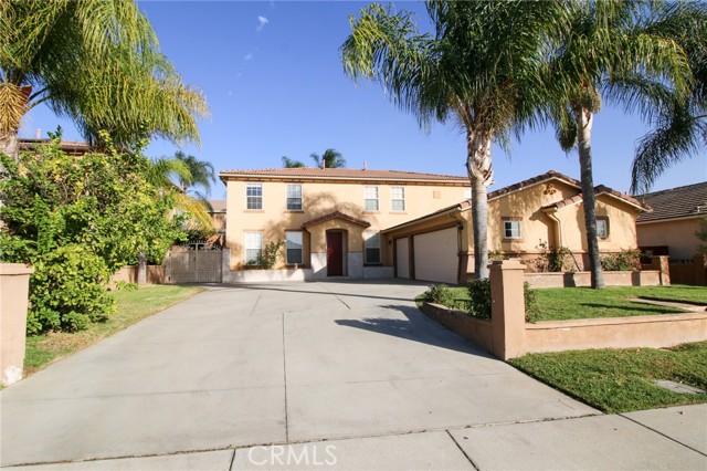 Detail Gallery Image 2 of 32 For 31592 Palomar Rd, Menifee,  CA 92584 - 5 Beds | 2/1 Baths