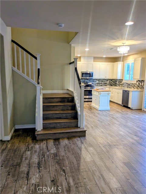 Detail Gallery Image 4 of 32 For 42945 Avenida Amistad, Temecula,  CA 92592 - 3 Beds | 2/1 Baths