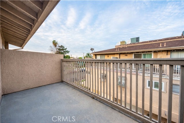 334 S Walnut Avenue, Brea CA: https://media.crmls.org/medias/16ed303d-974c-4a12-a982-0f62b697c347.jpg