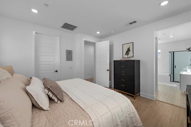 Detail Gallery Image 22 of 56 For 27659 S Rosewood Ln, San Pedro,  CA 90732 - 4 Beds | 3/1 Baths