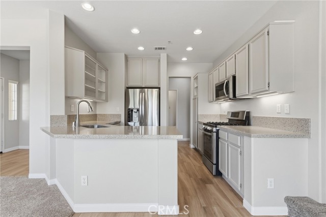 Detail Gallery Image 12 of 42 For 33576 Winston a,  Temecula,  CA 92592 - 2 Beds | 2 Baths