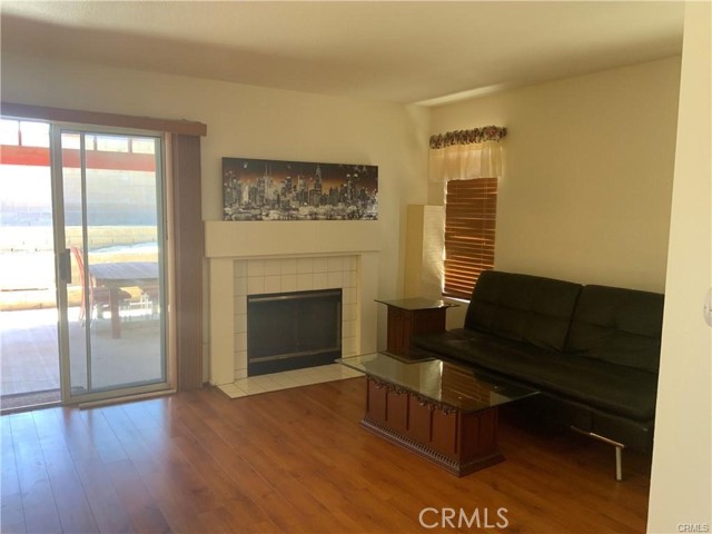 Detail Gallery Image 6 of 16 For 22781 Brompton, Moreno Valley,  CA 92553 - 4 Beds | 3 Baths