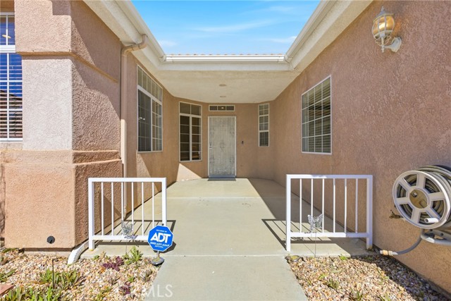 Detail Gallery Image 4 of 19 For 27812 Ruggie, Menifee,  CA 92585 - 2 Beds | 2 Baths