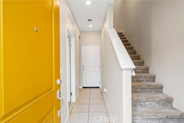 Detail Gallery Image 24 of 29 For 8416 N Fusion Way, Northridge,  CA 91325 - 3 Beds | 3/1 Baths