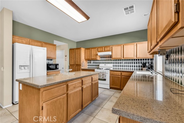 Detail Gallery Image 19 of 68 For 1259 Pardee, San Jacinto,  CA 92582 - 3 Beds | 2/1 Baths