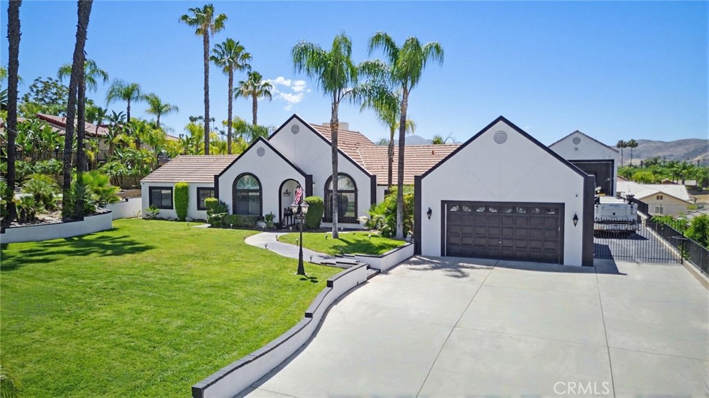 44263 Charlotte Drive
