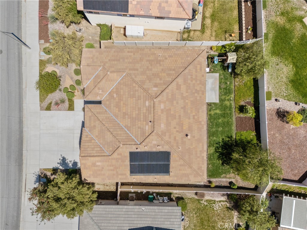 https://media.crmls.org/medias/16f03ac2-72bc-44f5-a784-0711ff95f182.jpg?preset=X-Large