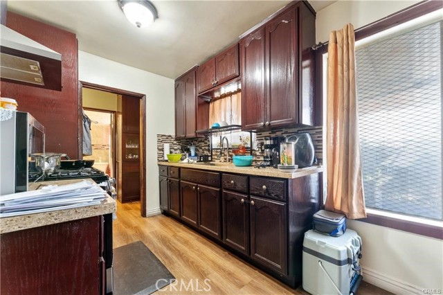 Detail Gallery Image 12 of 26 For 243 E 68th St, Los Angeles,  CA 90003 - – Beds | – Baths