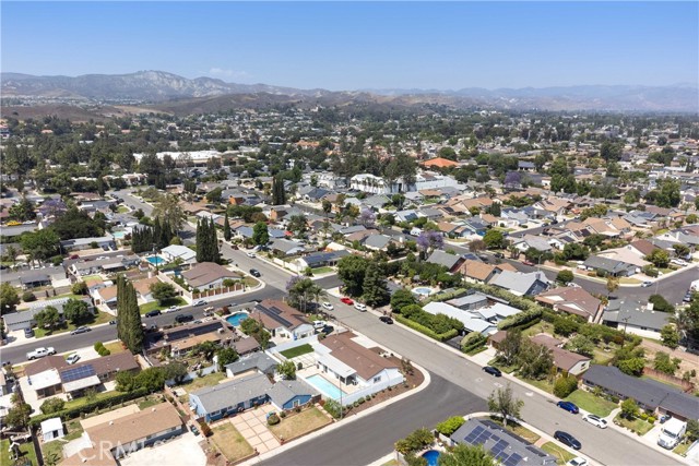 2241 Cordero Avenue, Simi Valley CA: https://media.crmls.org/medias/16f21037-01d6-48b4-8115-c2ed7f6e3460.jpg