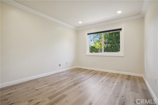 13811 Palace Way, Tustin CA: https://media.crmls.org/medias/16f23f1c-2bfb-46bf-97a9-347411c28d3c.jpg