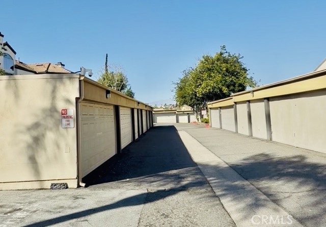 Detail Gallery Image 24 of 30 For 13096 Le Parc #92,  Chino Hills,  CA 91709 - 2 Beds | 2/1 Baths