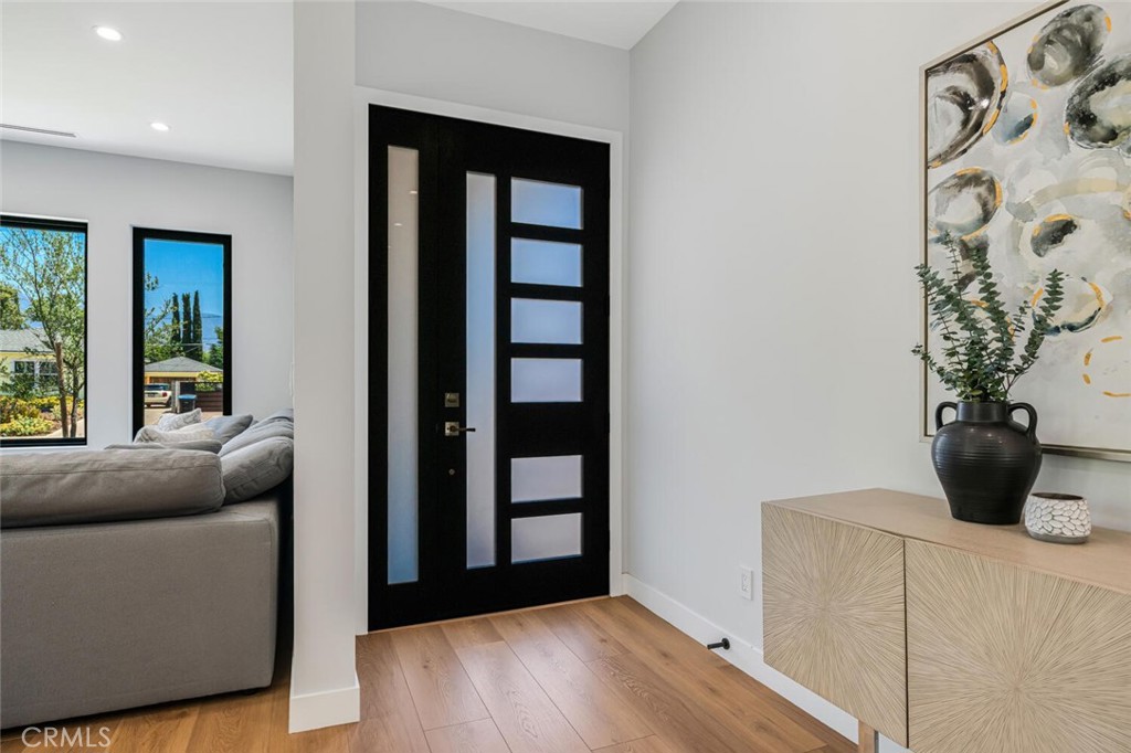 251 S Griffith Park DriveBurbank image #3