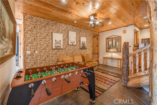 Detail Gallery Image 20 of 35 For 447 Windsong Pl, Big Bear Lake,  CA 92315 - 4 Beds | 3/1 Baths