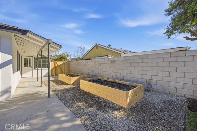 Detail Gallery Image 22 of 29 For 1316 W Beacon Ave, Anaheim,  CA 92802 - 4 Beds | 2 Baths
