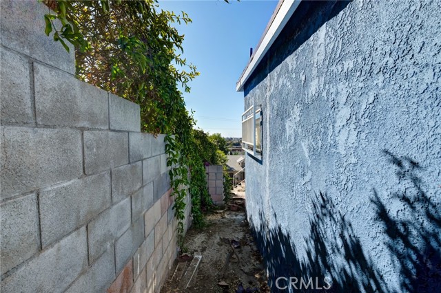 Detail Gallery Image 30 of 75 For 1947 Delta St, Los Angeles,  CA 90026 - 1 Beds | 1 Baths