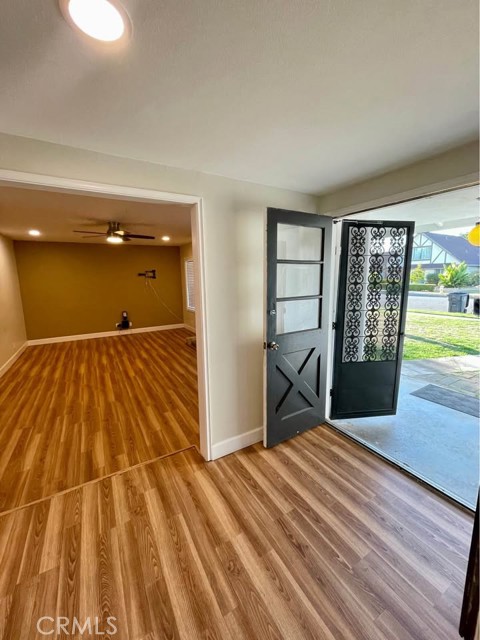 Detail Gallery Image 3 of 31 For 1666 W Chanticleer Rd, Anaheim,  CA 92802 - 4 Beds | 2/1 Baths