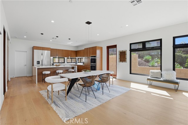 Detail Gallery Image 34 of 72 For 5108 Gordon Ln, San Diego,  CA 92109 - 4 Beds | 5/1 Baths