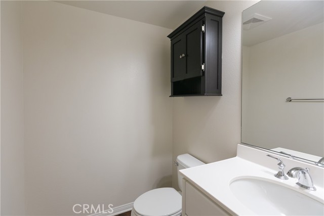 Detail Gallery Image 12 of 24 For 124 Coralwood, Irvine,  CA 92618 - 2 Beds | 1/1 Baths