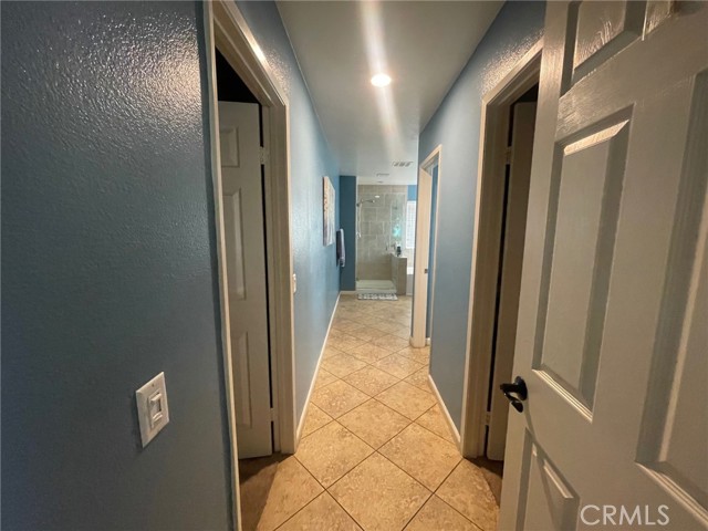 Detail Gallery Image 13 of 27 For 26871 Snow Canyon Cir, Moreno Valley,  CA 92555 - 5 Beds | 3 Baths