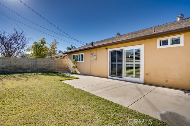 Detail Gallery Image 28 of 29 For 16422 Lakemont Ln, Huntington Beach,  CA 92647 - 4 Beds | 2 Baths