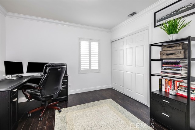 Detail Gallery Image 14 of 27 For 6132 Zelzah Ave, Encino,  CA 91316 - 3 Beds | 2 Baths