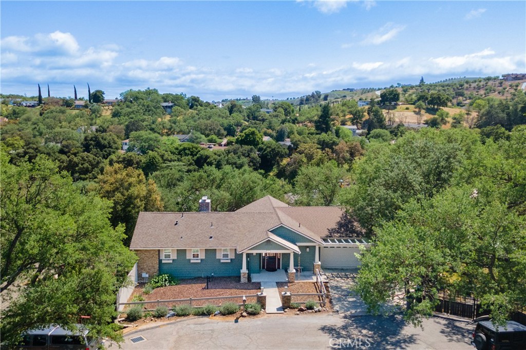 1401 Greenwood Dr.