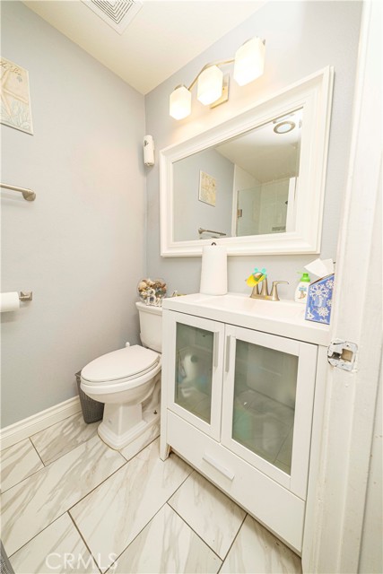 Image 23 of 75 For 29105 Shorecliff Drive