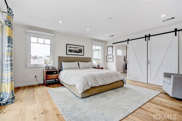 Detail Gallery Image 24 of 52 For 825 Center, El Segundo,  CA 90245 - 4 Beds | 3 Baths