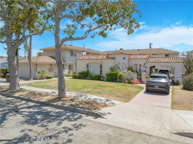 8020 Mckinley Avenue, South Gate CA: https://media.crmls.org/medias/16fc756d-6aee-4354-a4fb-4a0567b7b6ad.jpg