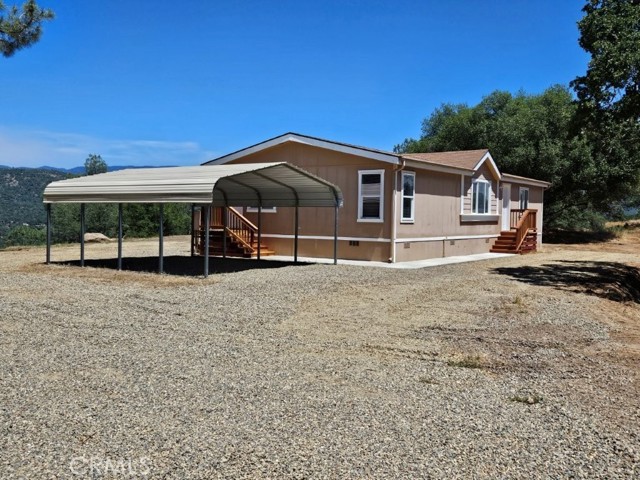 4223 Woodview Lane, Mariposa CA: https://media.crmls.org/medias/16fcdbd0-ef68-4b97-b38f-d3efba43f01a.jpg