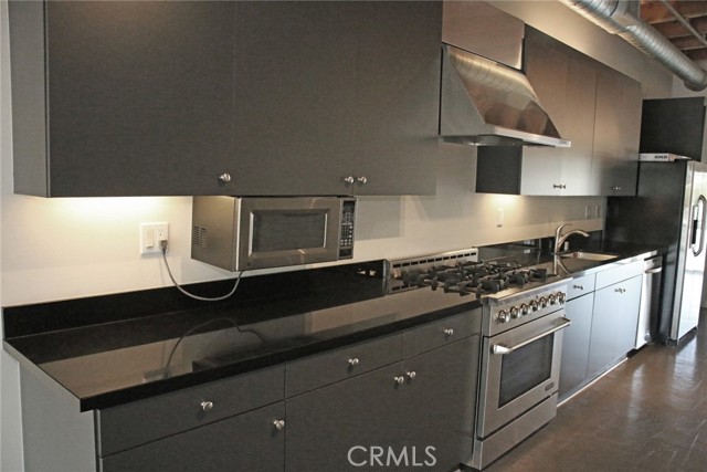 Detail Gallery Image 16 of 34 For 113 E City Place Dr, Santa Ana,  CA 92705 - 1 Beds | 2/1 Baths