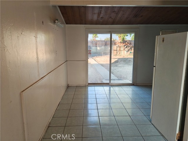 Detail Gallery Image 7 of 20 For 45446 10th St, Lancaster,  CA 93534 - 3 Beds | 1/1 Baths