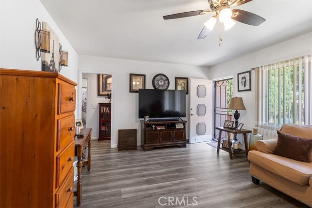 4026 Daines Drive, Arcadia CA: https://media.crmls.org/medias/16fecaf9-1654-4ca5-aa77-7fc6987d1a45.jpg