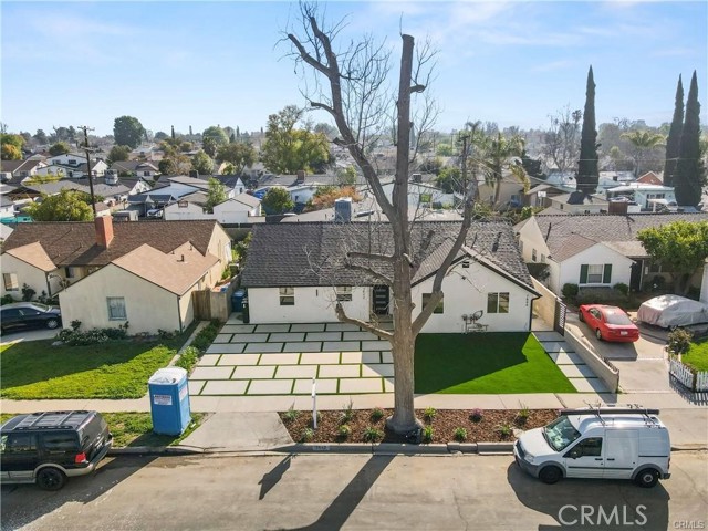 Detail Gallery Image 36 of 36 For 7842 Lasaine Ave, Northridge,  CA 91325 - 7 Beds | 5/1 Baths