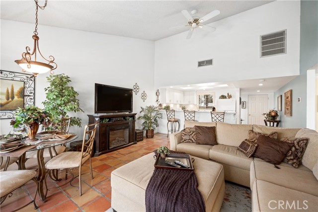 Detail Gallery Image 3 of 46 For 77178 Pauma Valley, Palm Desert,  CA 92211 - 2 Beds | 2 Baths