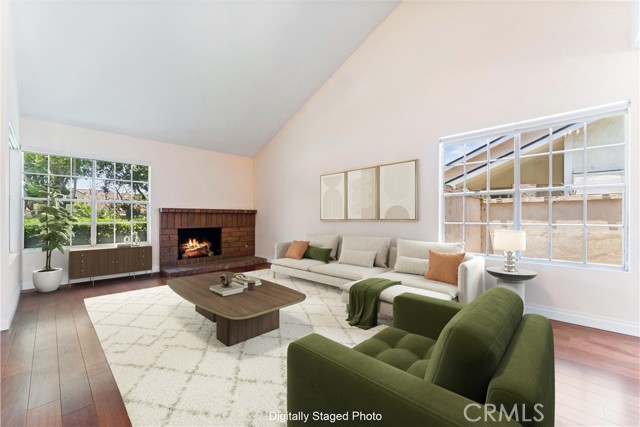 44 W Yale, Irvine CA: https://media.crmls.org/medias/16ffdd1f-24e5-4db1-8563-a8a1ef7eb7f4.jpg