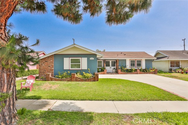 5772 Marshall Dr, Huntington Beach, CA 92649