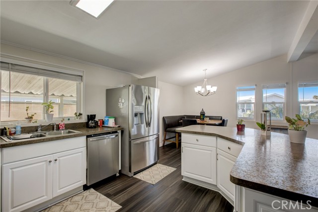Detail Gallery Image 20 of 38 For 21851 Newland St #197,  Huntington Beach,  CA 92646 - 2 Beds | 2 Baths